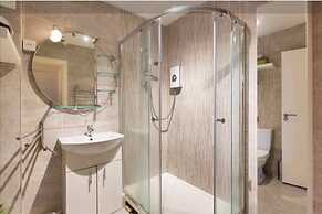 Inviting 2BD Flat 15 Mins From Heart of Dublin!