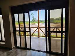 Ishasha Pride Lodge