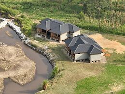 Ishasha Pride Lodge