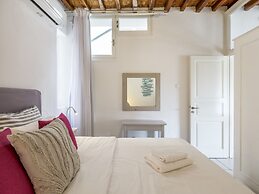 Baybees Sea View Residence