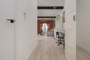 Modern Studio With Balcony by Renters