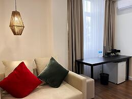 WEST INN Akjola Hotel