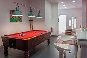 Molucano Themed Rooms