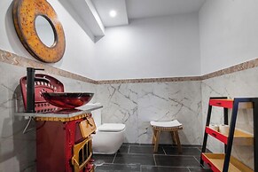 Molucano Themed Rooms