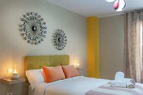 Molucano Themed Rooms