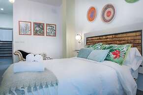 Molucano Themed Rooms