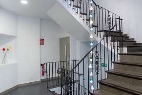 Molucano Themed Rooms