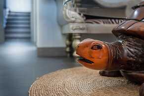 Molucano Themed Rooms