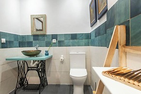 Molucano Themed Rooms