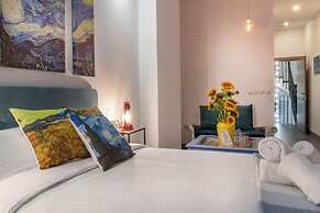 Molucano Themed Rooms