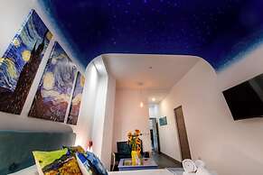 Molucano Themed Rooms