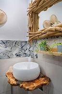 Molucano Themed Rooms