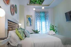 Molucano Themed Rooms