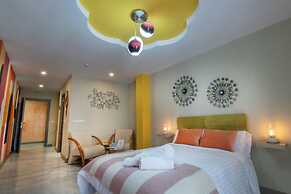 Molucano Themed Rooms