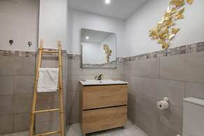 Molucano Themed Rooms