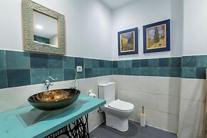 Molucano Themed Rooms