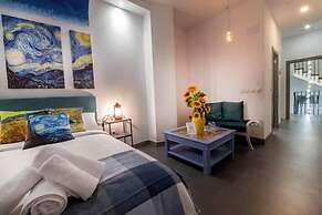 Molucano Themed Rooms