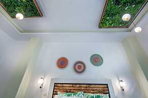 Molucano Themed Rooms