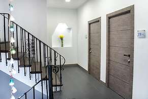 Molucano Themed Rooms