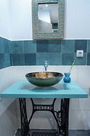 Molucano Themed Rooms