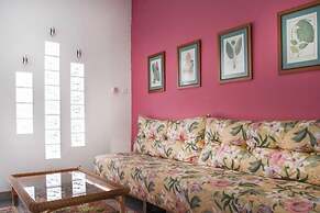 Molucano Themed Rooms