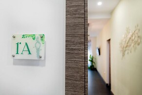 Molucano Themed Rooms