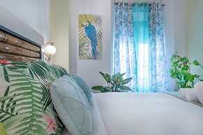 Molucano Themed Rooms