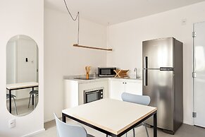 Tabas by Blueground Magdalena Laura