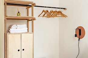 Tabas by Blueground Magdalena Laura