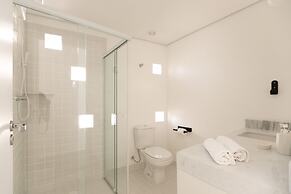 Tabas by Blueground Magdalena Laura