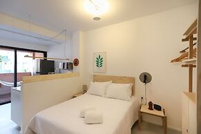 Tabas by Blueground Magdalena Laura