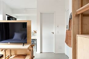 Tabas by Blueground Magdalena Laura