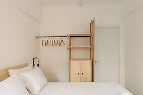 Tabas by Blueground Magdalena Laura