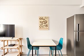 Tabas by Blueground Magdalena Laura