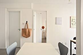 Tabas by Blueground Magdalena Laura