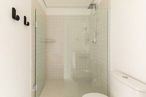 Tabas by Blueground Magdalena Laura