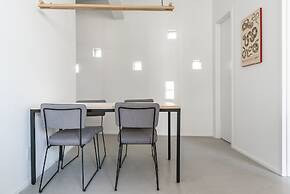 Tabas by Blueground Magdalena Laura