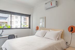 Tabas by Blueground Magdalena Laura