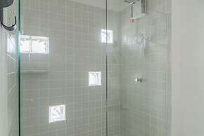 Tabas by Blueground Magdalena Laura