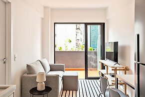 Tabas by Blueground Magdalena Laura