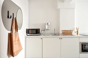 Tabas by Blueground Magdalena Laura