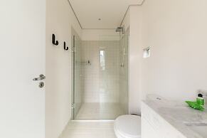 Tabas by Blueground Magdalena Laura