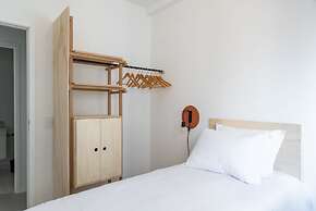 Tabas by Blueground Magdalena Laura