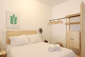 Tabas by Blueground Magdalena Laura