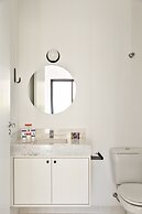 Tabas by Blueground Magdalena Laura