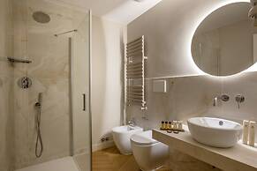 Porta Castello Suites