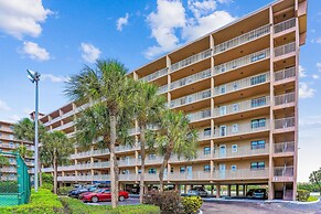 Bayshore Yacht & Tennis 216