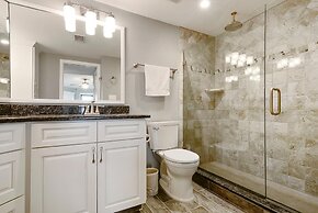 Land's End 10-302 Beach Front - Premier