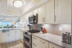 Land's End 10-304 Beach Front - Premier