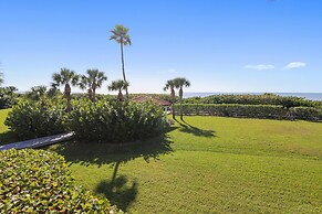 Land's End 11-202 Beach Front